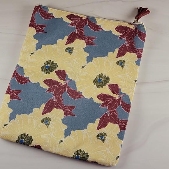 Rachael Pally fold over clutch - Picture 3 of 6